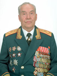 Gareyev Makhmut Akhmetovich, voyennyy teoretik, voyennyy istorik, general armii, doktor voyennykh nauk, professor, akademik AN Respubliki Tatarstan