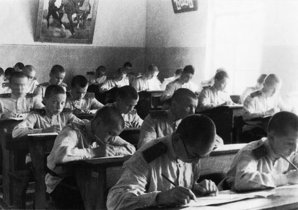 Учебное занятие в Воронежском СВУ / Class in the Voronezh Suvorov military school